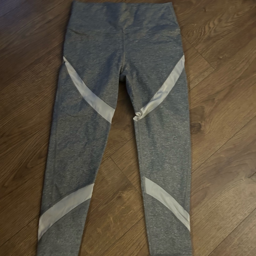 Aerie Gray and White Leggings